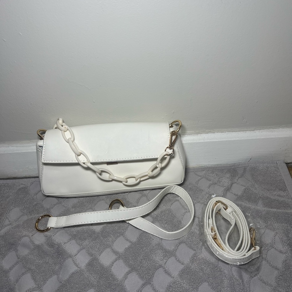 Small white shoulder bag